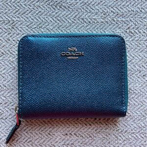 Coach zip small wallet/metallic green